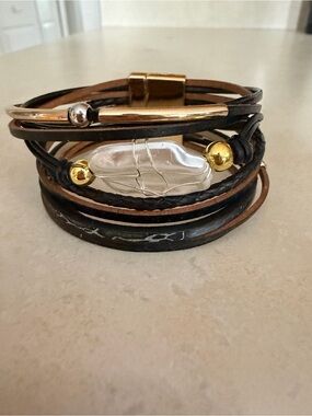 Multi-Strand Black and Gold Wrap Bracelet with Clear Stone